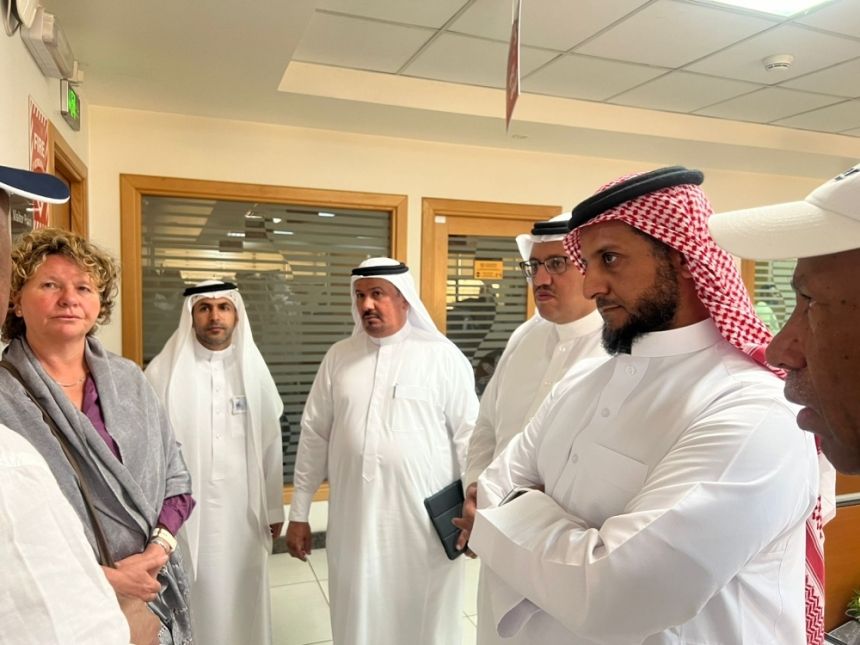 خبراء من "الفاو" يبحثون حماية السلالة المحلية للنحل بمكة المكرمة