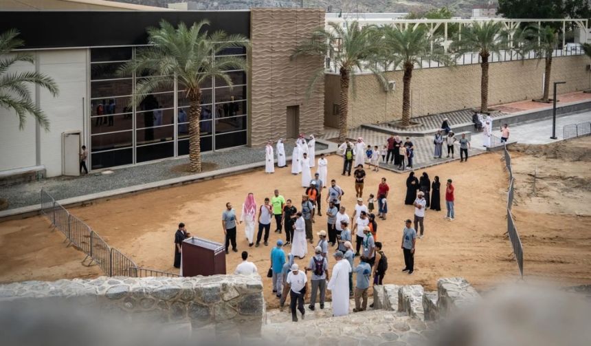 حي حراء الثقافي يقدم إرثاً تاريخياً متنوعاً عن مكة المكرمة