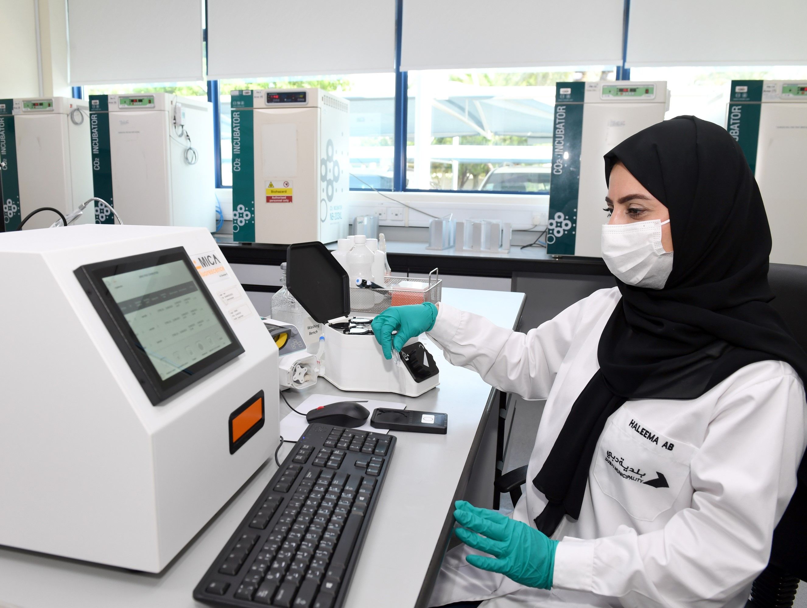 الامارات | تقنية جديدة من مختبر دبي المركزي للكشف عن بكتيريا "الليجونيلا" بالاعتماد على الذكاء الاصطناعي