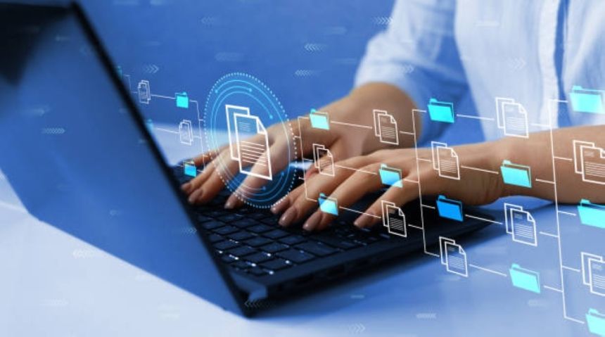 التخصصات الصحية تطرح مشروع "تحديث القواعد التنفيذية والترقية السنوية" عبر "استطلاع"