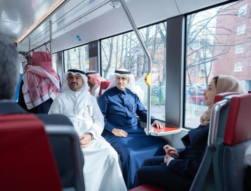 وزير النقل يؤكد أهمية تبادل الخبرات والمعرفة التقنية مع فنلندا
