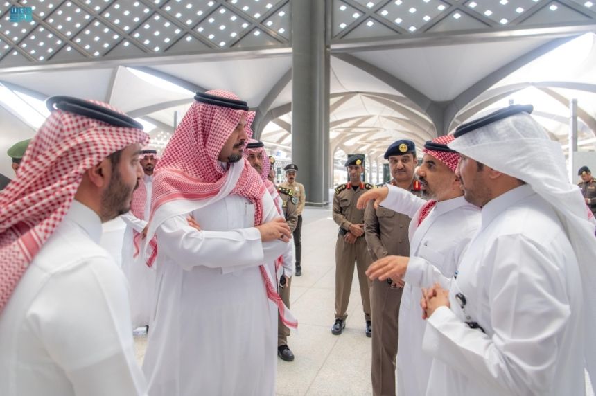 أمير المدينة المنورة: تجويد مستوى الخدمات المقدمة لضيوف الرحمن