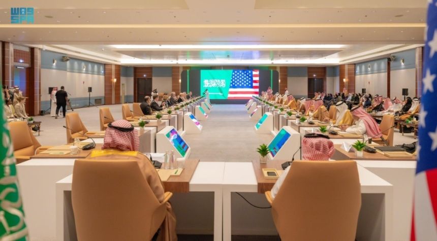 وزير الطاقة يوقع مع نظيرته الأمريكية خارطة طريق للتعاون بين البلدين