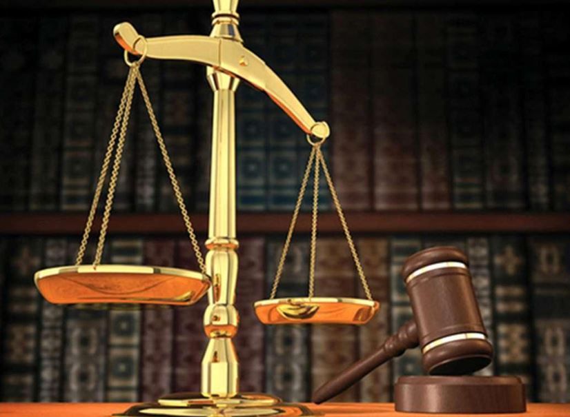 الامارات | هل يمكن رفع دعوى قضائية من دون الاستعانة بمحام؟