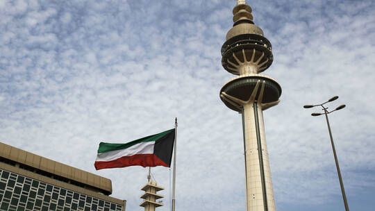 الخليج اليوم .. الكويت.. أمر ضبط وإحضار بحق النائب السابق أنور الفكر بسبب "التعدي على صلاحيات أمير البلاد"