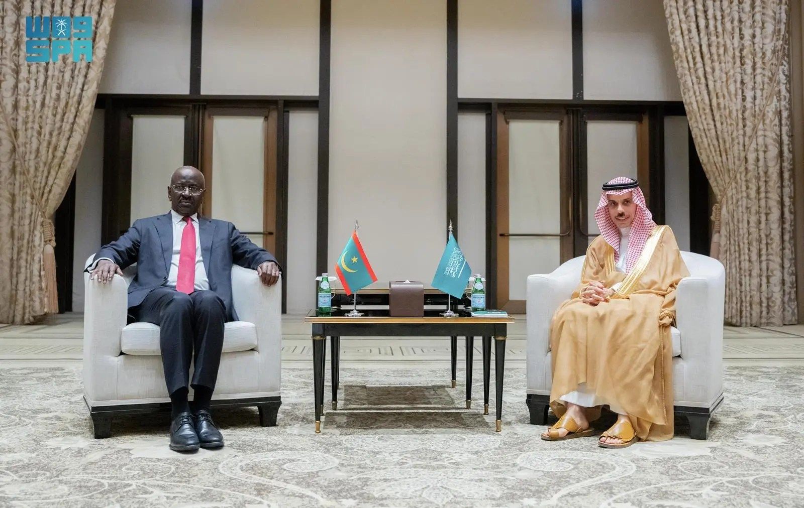 السعودية | وزير الخارجية يلتقي وزير الخارجية الموريتاني