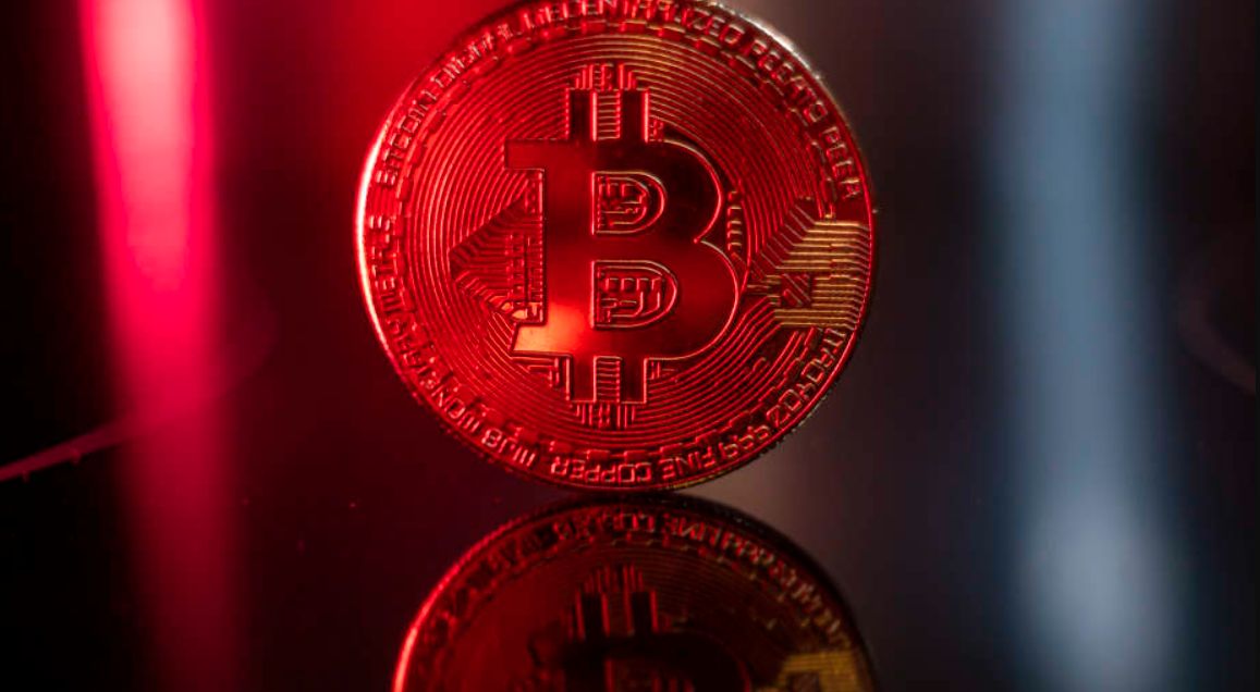 تراجع مؤشر أسعار المستهلك الأمريكي في أبريل قابله صعود قياسي في سعر البيتكوين إلى 66 ألف دولار