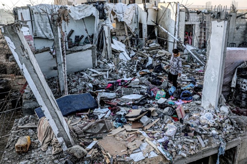 العدوان على غزة.. استشهاد العشرات في قصف مركز إيواء بمخيم جباليا