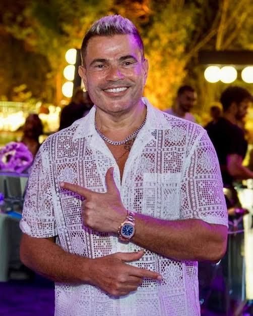 عمرو دياب.. "هضبة الفن" ضد الكسر.. أمتع جمهوره بأغانيه بالحزن والفرح (إنفوجراف)