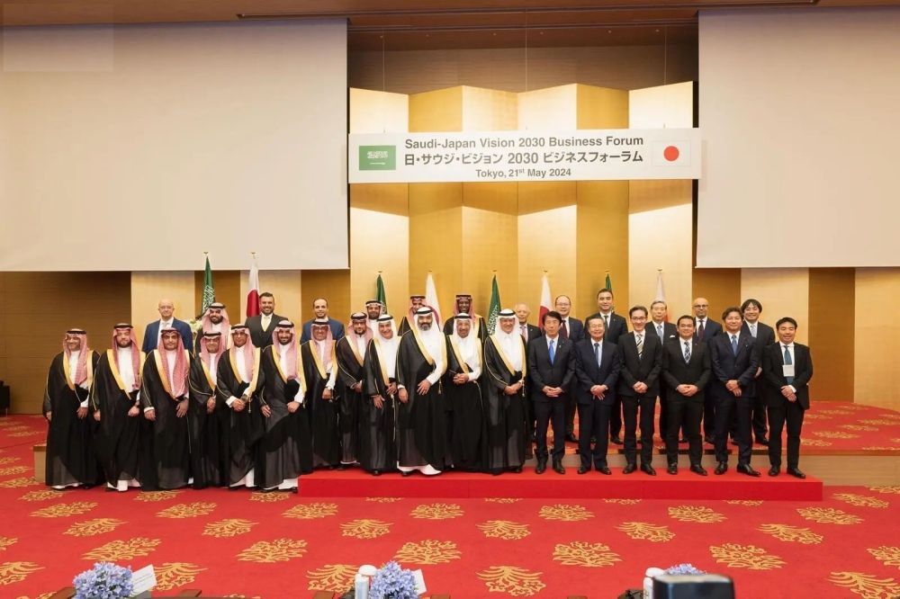 "التصدير والاستيراد" يوقع اتفاقيتي تعاون مع بنكين يابانيين