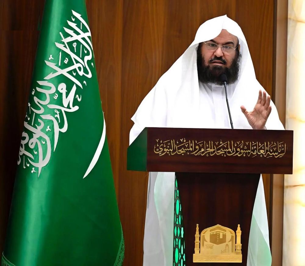 استعدادًا لموسم الحج.. رئيس الشؤون الدينية يدشن مبادرة "إكرام"