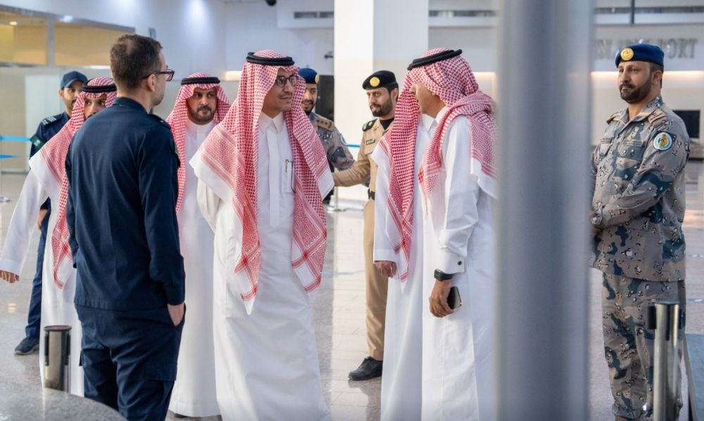 محافظ "الزكاة والجمارك" يقف على تنفيذ خطة الهيئة لموسم الحج