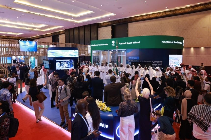 المعرض السعودي في المنتدى العالمي للمياه يحظى بإشادة الزوار والمهتمين