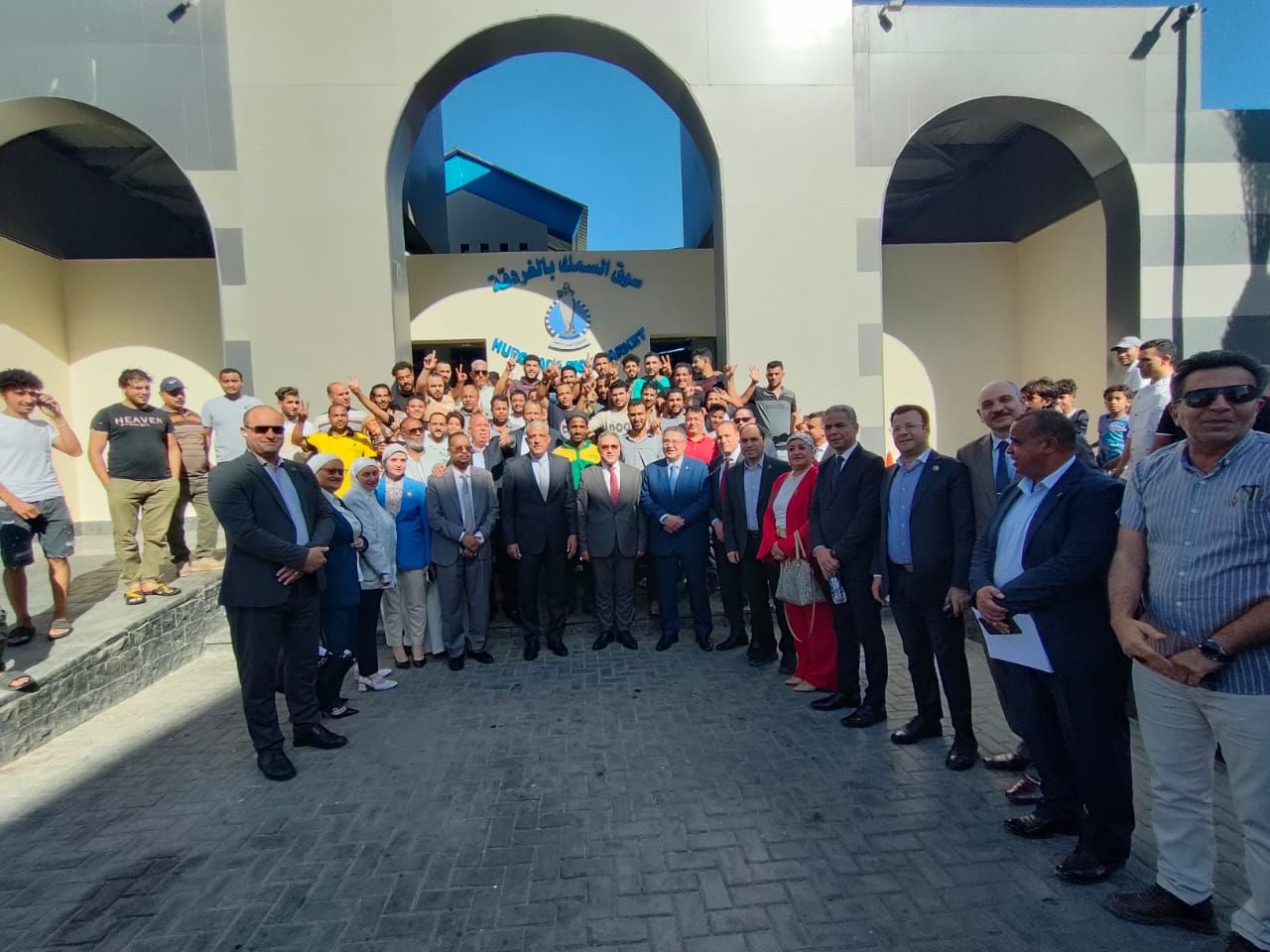 وفد محلية النواب يتفقد مشروعات إسكان ومحطة تحلية مياه وأسواق بالبحر الأحمر