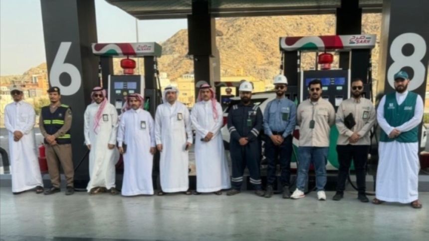 صور.. حملة رقابية على مراكز الخدمة ومحطات الوقود بمكة المكرمة