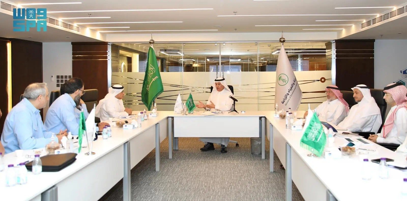 السعودية | الوزير الفضلي يقف على جاهزية منظومة “البيئة” لموسم حج 1445هـ