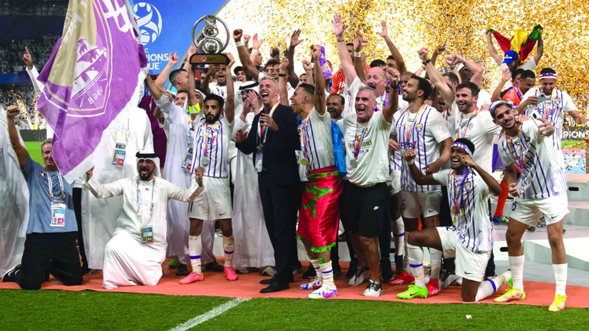 الامارات | كأس آسيا يملأ «العين»