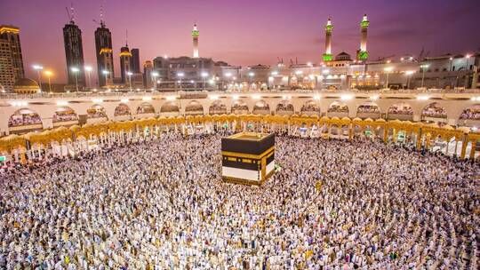 الخليج اليوم .. العاهل السعودي يأمر باستضافة 1300 حاج من أكثر من 88 دولة