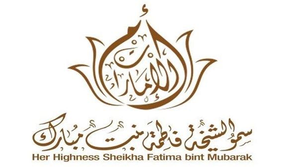 فاطمة بنت مبارك تكرم الخريجات المتفوقات بجامعتي الإمارات وزايد وكليات التقنية العليا