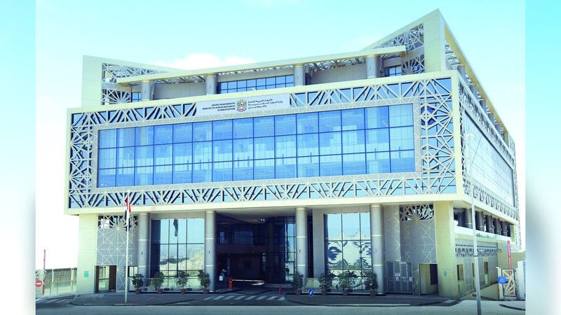 الامارات | 46.4 ألف موظف يعملون بأنماط «غير تقليدية» في «الخاص»