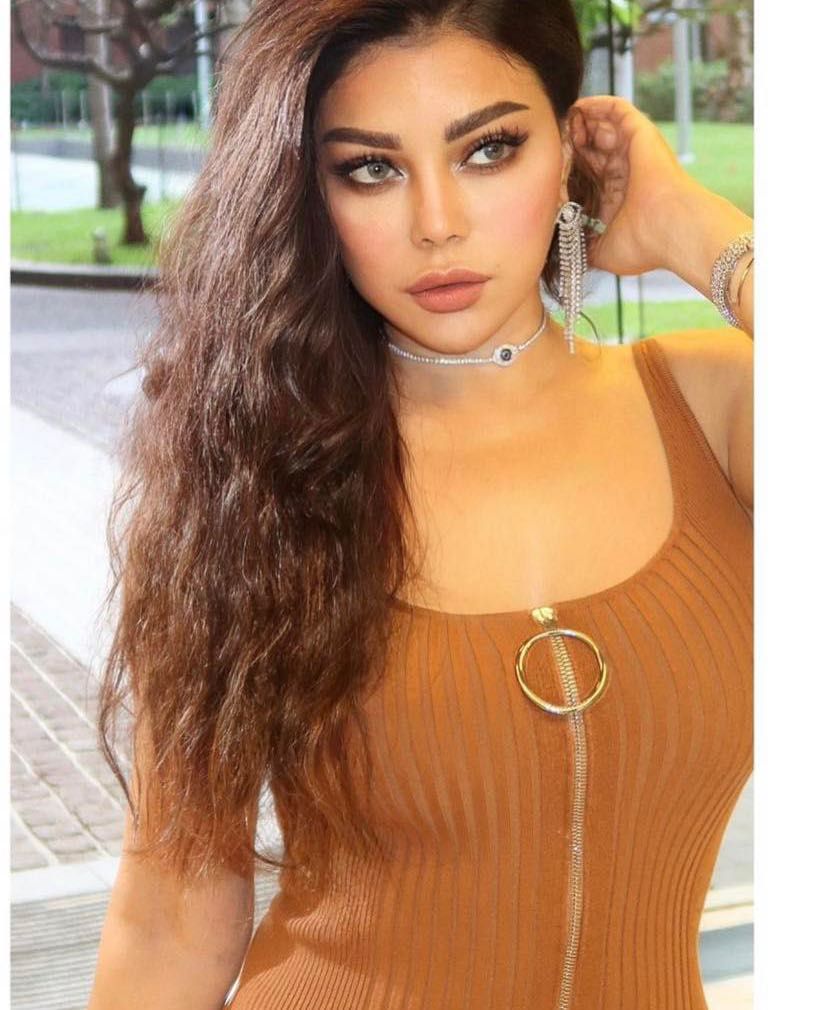قلوبنا موجوعة.. هيفاء وهبي غاضبة من مذبحة الاحتلال ضد النازحين الفلسطينيين