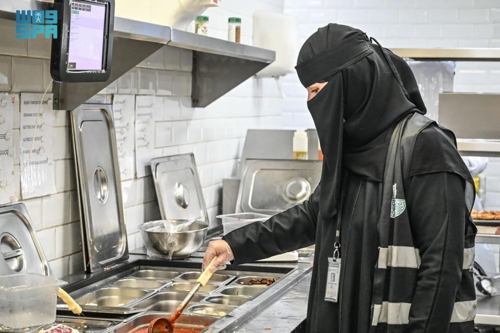 استباق الأضحى بتنظيم أسواق الماشية
