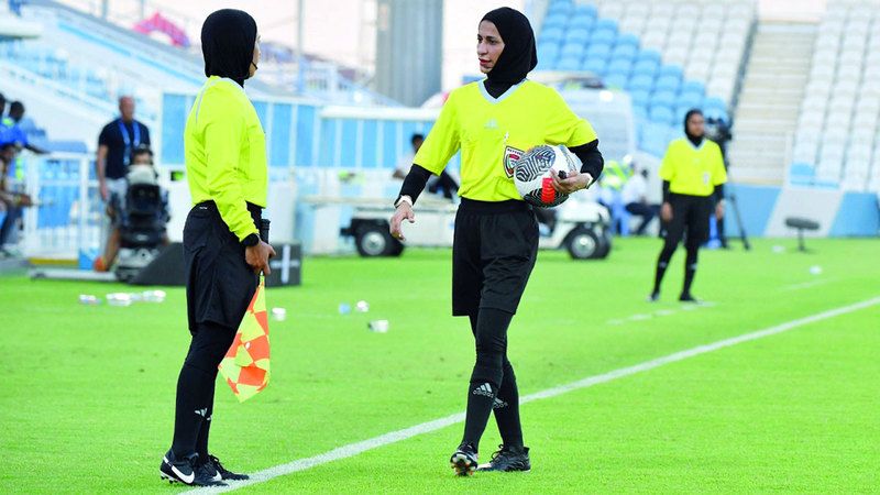 الامارات | العاجل: أداء جيد لـ «الصافرة النسائية» في أول ظهور بدوري المحترفين