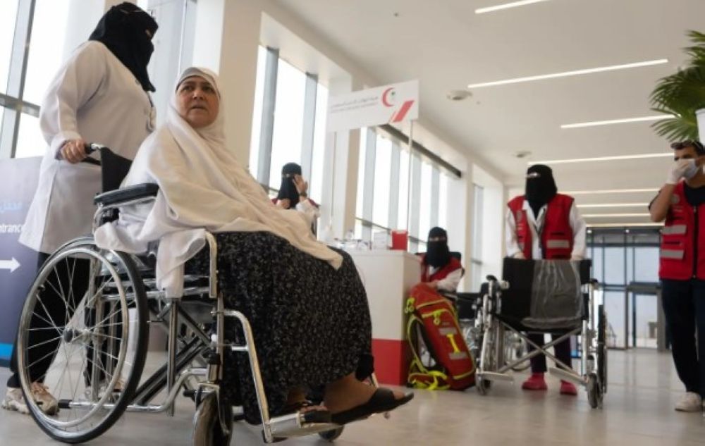 عبر 14 منفذًا.. الصحة تكمل جاهزيتها لخدمة لضيوف الرحمن القادمين للمملكة