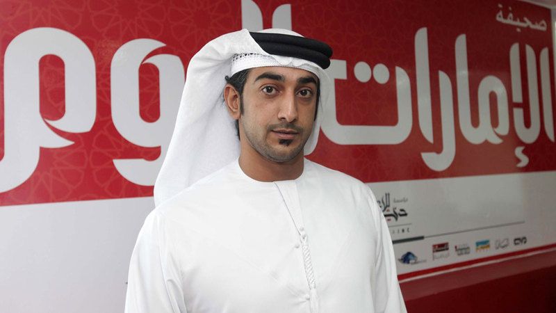 الامارات | تغريدة عفوية من ولي أمر تحصد دعوات ووظيفة  لابنه الخريج