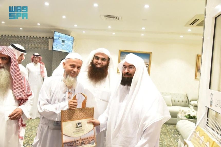 الشؤون الدينية: نستهدف توزيع مليون مصحف مترجم خلال موسم الحج