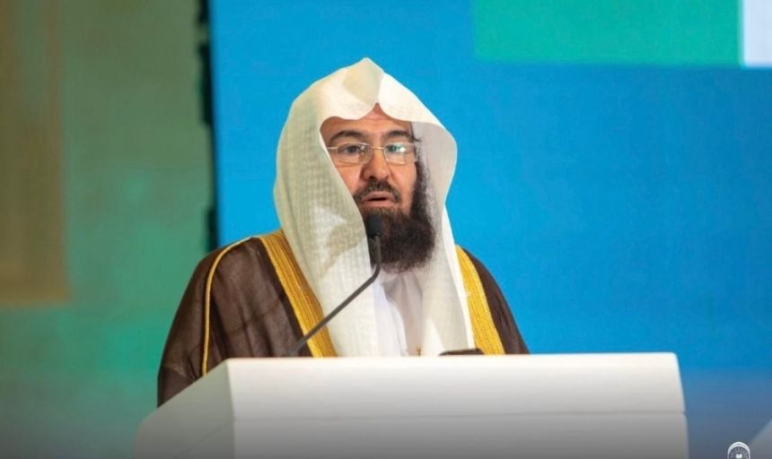 موصيًا ضيوف الرحمن.. السديس: بادروا بالتوبة واجتنبوا المحرمات وشواغل الأوقات