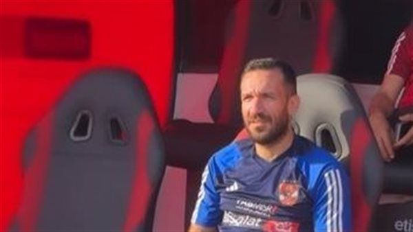 الأهلي يفاضل بين 5 لاعبين لخلافة علي معلول