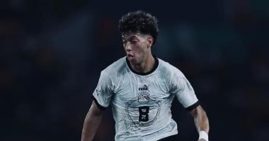 إمام عاشور وعواد وشوبير وشريف على دكة بدلاء منتخب مصر أمام غينيا بيساو