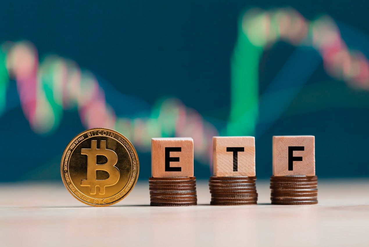 توقف التدفقات نحو صناديق ETF البيتكوين بعد 19 يوم من التدفقات المتواصلة