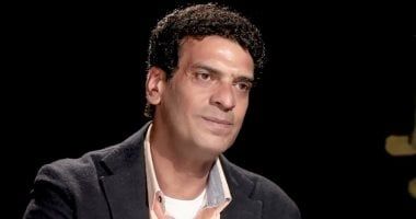 المخرج محمد حمدى يعلن وفاة والدته.. وأصدقاؤه يقدمون له التعازى