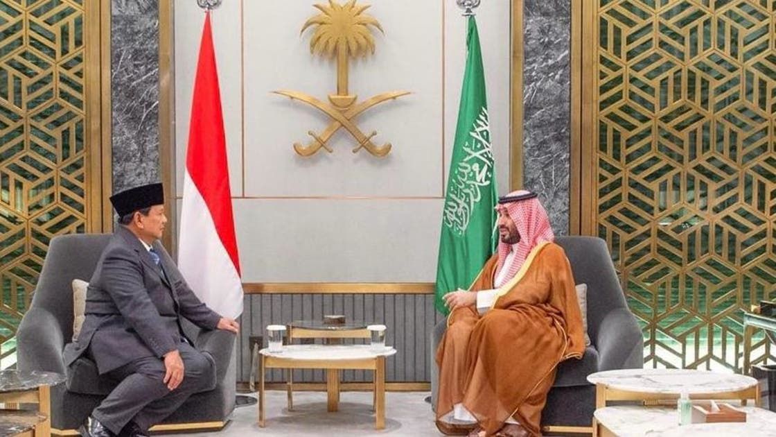 الخليج اليوم .. ولي العهد السعودي يستقبل الرئيس المنتخب في إندونيسيا