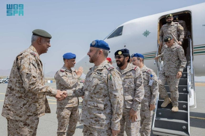 رئيس الأركان يتفقد وحدات القوات المسلحة وقطاعات الوزارة المشاركة في الحج