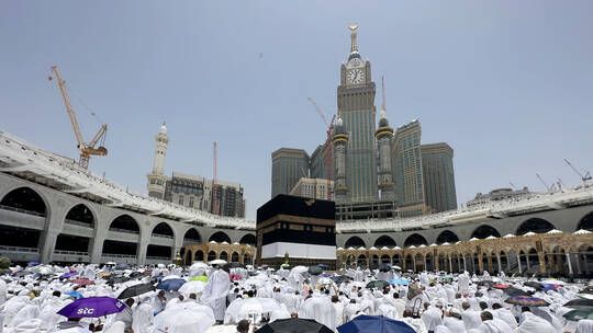 الخليج اليوم .. نعاه وزير الصحة السعودي.. تفاعل كبير مع وفاة أحد منسوبي الصحة خلال موسم الحج