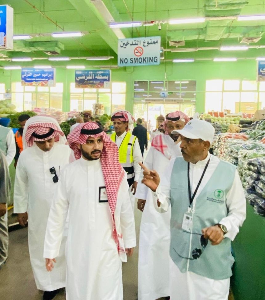 "بيئة مكة".. ضبط 346 مخالفة وإتلاف 5907 كلجم من الأسماك بالأسواق