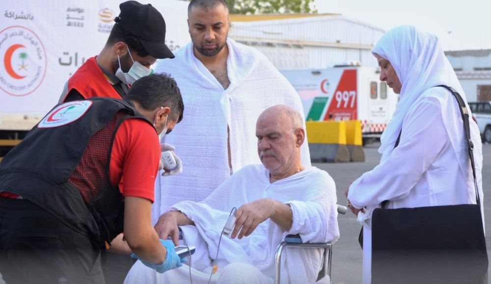 الهلال الأحمر: نجاح تصعيد الحجاج بمشاركة 1542 ممارسًا صحيًا في عرفة
