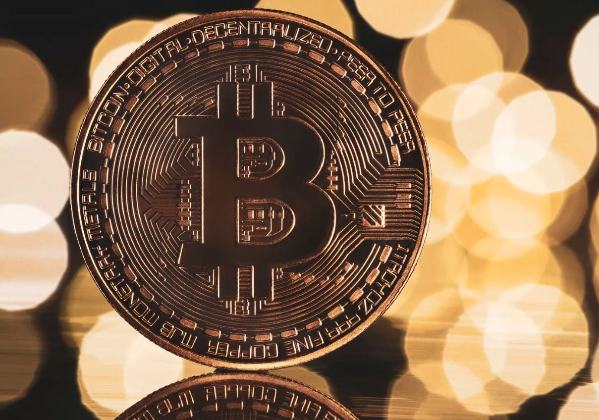تعرض البيتكوين لضغوط بيع قوية من المعدنين والمستثمرين على المدى الطويل