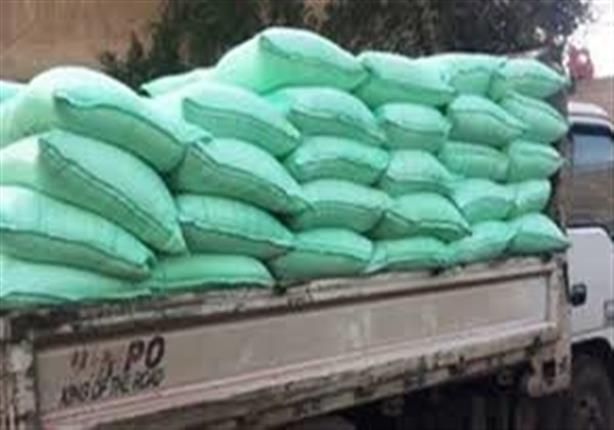 في حملات على الأسواق.. ضبط 8 أطنان دقيق أبيض وبلدي مدعم للتلاعب بالأسعار