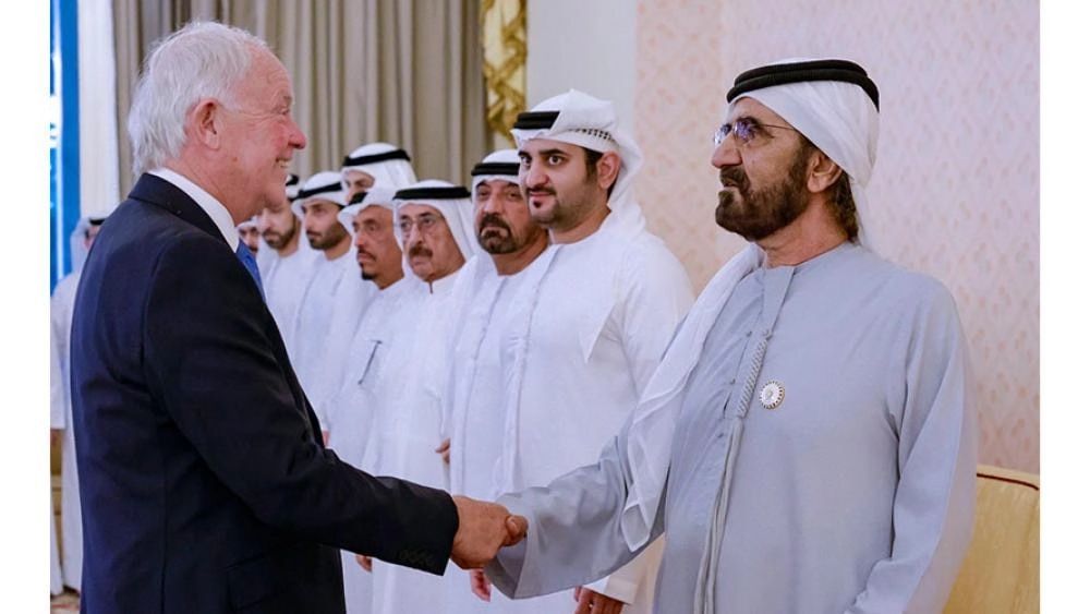 الامارات | محمد بن راشد يلتقي قيادات طيران الإمارات والمجموعة ويطلع على مشاريعها وخططها المستقبلية