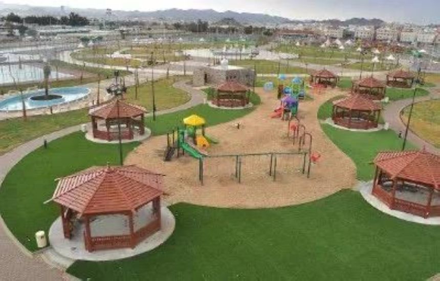 المتنزهات الطبيعية والورود تجذبان زوار الطائف في إجازة عيد الأضحى