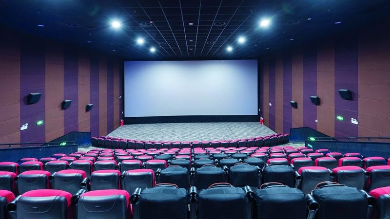 الامارات | مخرج فيلم كتبته «التقنية»: علينا التكيّف  مع الزمن