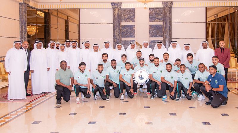 الامارات | حاكم الفجيرة يستقبل نادي العروبة ويوجه بمكافأة مالية