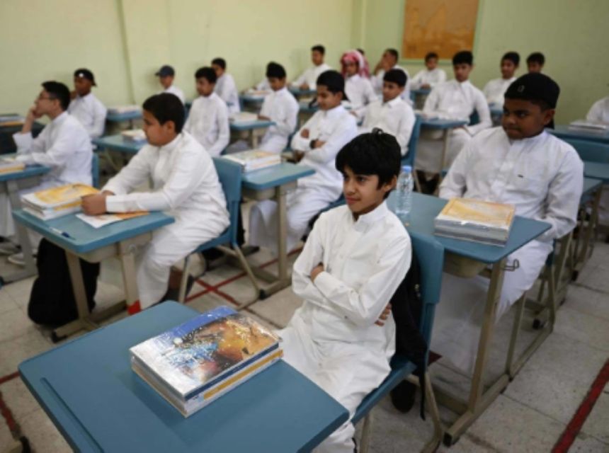 "التعليم": إجازات الخريف والشتاء للمدارس المتميزة فقط/عاجل