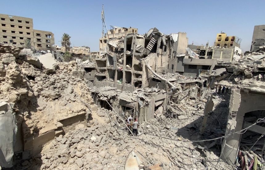 استشهاد 18 فلسطينياً في قصف للاحتلال الإسرائيلي على وسط غزة