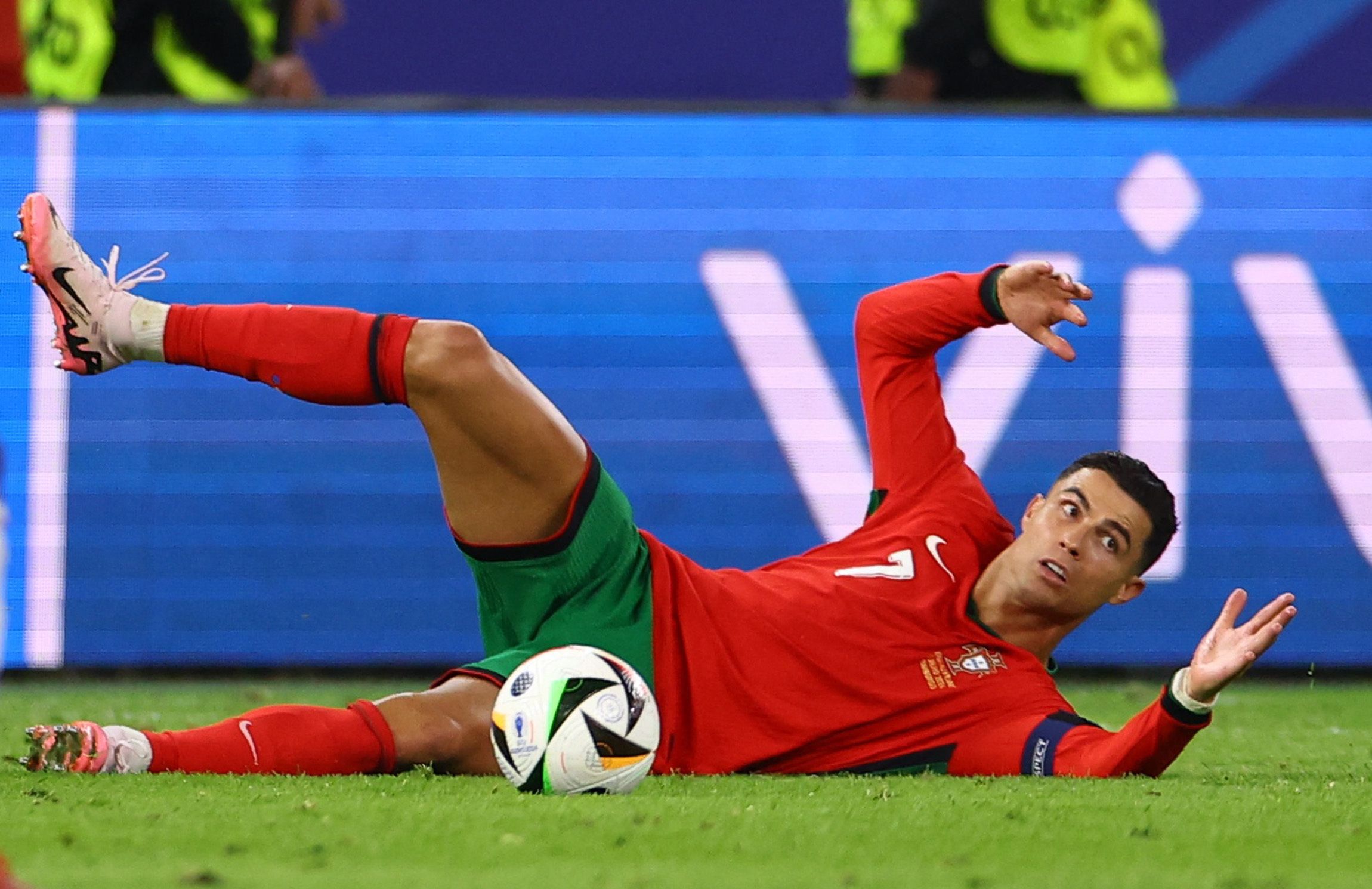 الامارات | وداعا كريستيانو رونالدو.. البرتغال تودع كأس أمم أوروبا أمام فرنسا