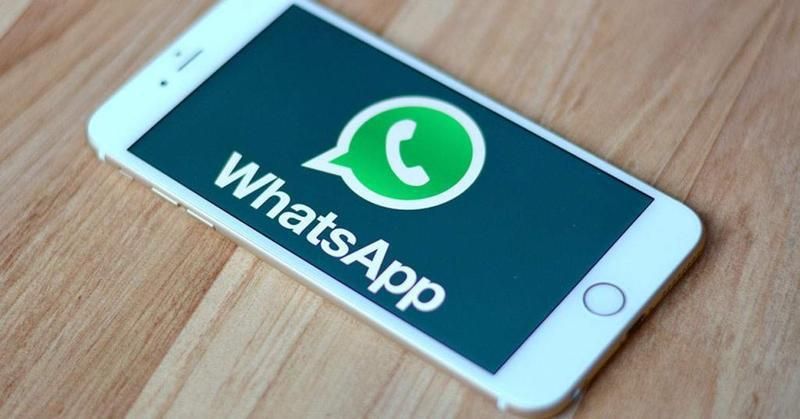 إيلون ماسك يحذر من مخاطر استخدام تطبيق “واتس آب”
